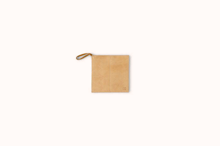 LINNY KENNEY NATURAL LEATHER OVEN SQUARE