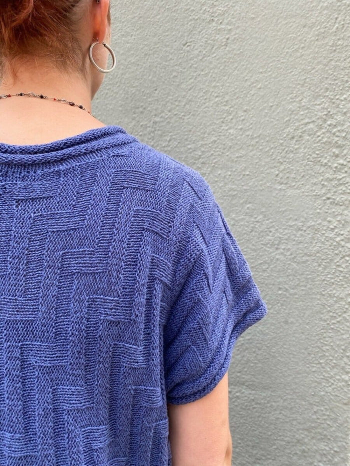 Stil blouse by Hanne Falkenberg, pattern (only sold as part of kit) Knitting patterns Hanne Falkenberg