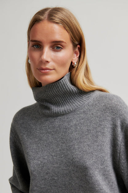 Alpha Knit T-Neck