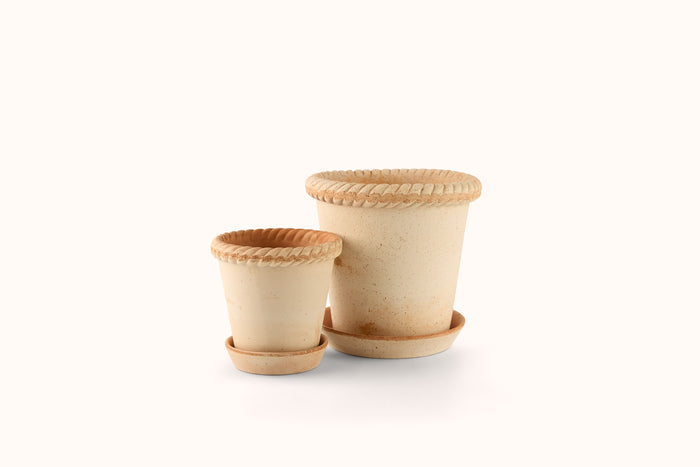 BERGS POTTER ROSA EMILIA TERRACOTTA POT W/SAUCER