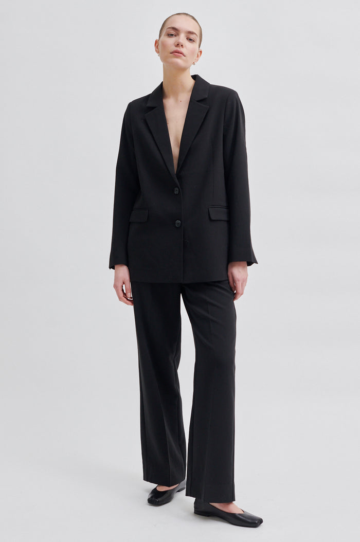Evie Classic Blazer