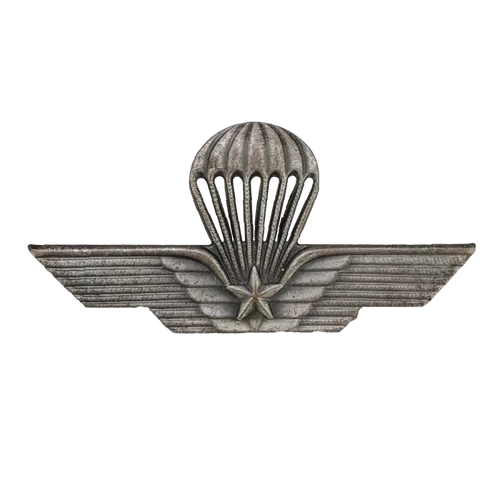 Italian Army Parachute Qualification Badge - Italian Army Surplus - Flags, Badges & Insignia