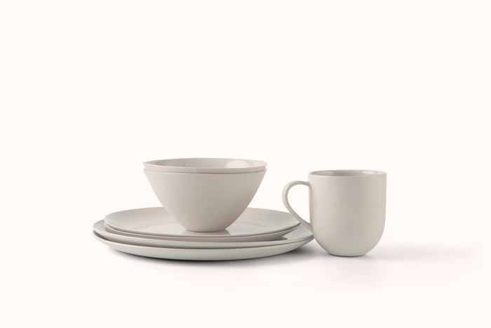 MUD DUST FLARED DINNERWARE