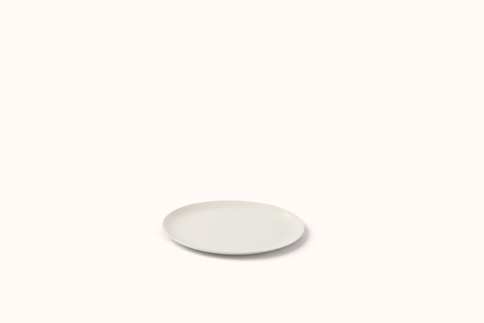MUD MILK FLARED DINNERWARE