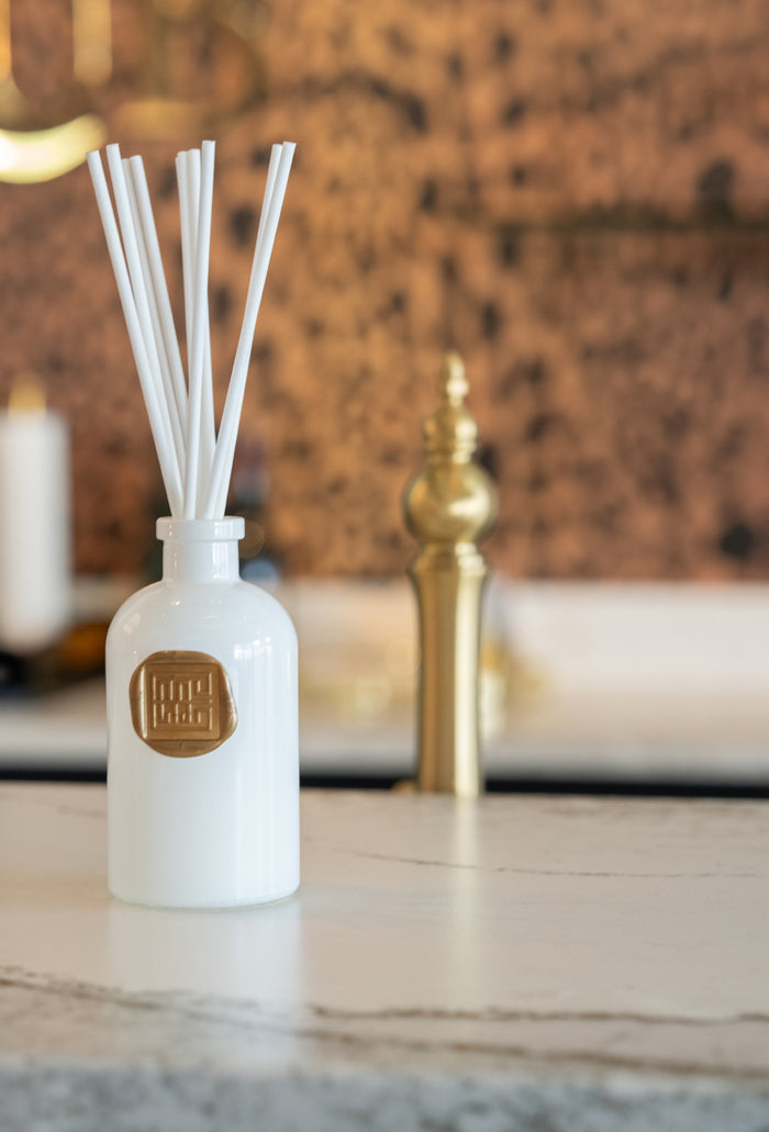 Signature Diffuser