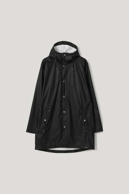 Timeless rain jacket made from recycled PU material.