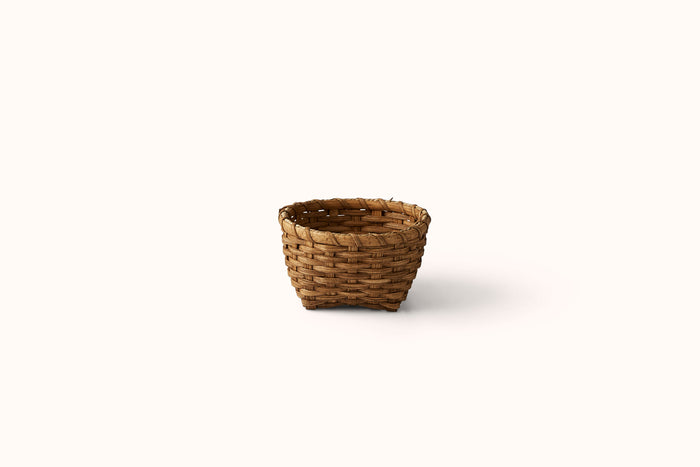 UNDERWATER WEAVING STUDIO LITTLE LOVE TABLE BASKET